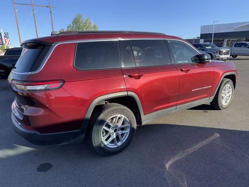 Used 2024 Jeep Grand Cherokee L Laredo AWD/4WD image 3