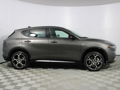 Used 2024 Alfa Romeo Tonale Ti w/ Active Assist Package image 23