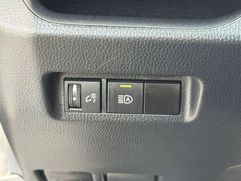 Used 2024 Toyota RAV4 XLE FWD image 34