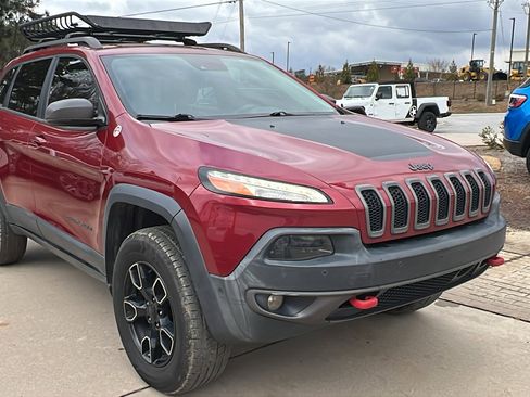 Used 2014 Jeep Cherokee Trailhawk w/ Technology Group image 5