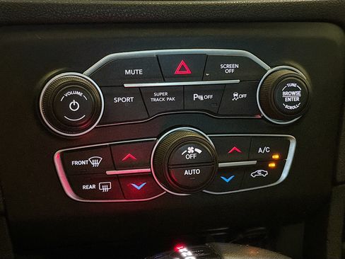 Used 2022 Dodge Charger GT RWD image 10