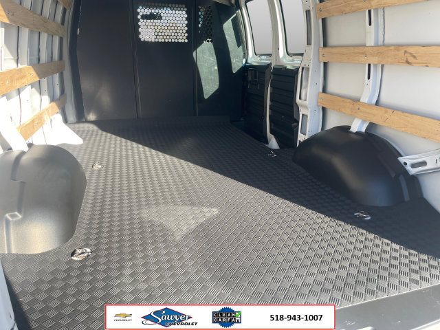 Used 2025 Chevrolet Express 2500 w/ Driver Convenience Package RWD image 17
