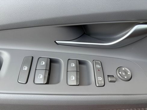 New 2025 Hyundai Elantra Sport image 11