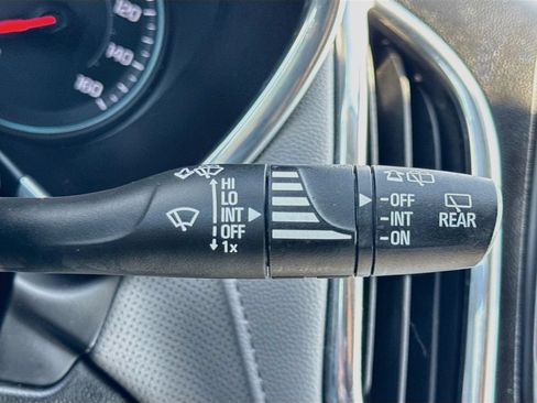Used 2020 Chevrolet Equinox Premier FWD image 14