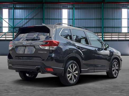 Used 2019 Subaru Forester Limited AWD/4WD image 5