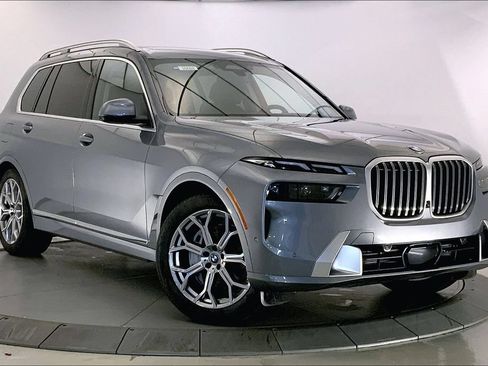Used 2026 BMW X7 xDrive40i AWD/4WD image 33