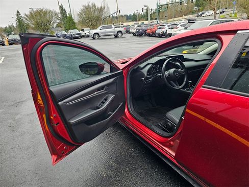 Used 2021 MAZDA MAZDA3 s image 19