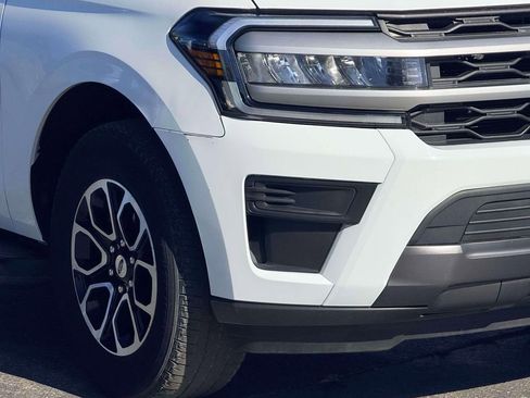 Used 2024 Ford Expedition XLT AWD/4WD image 5