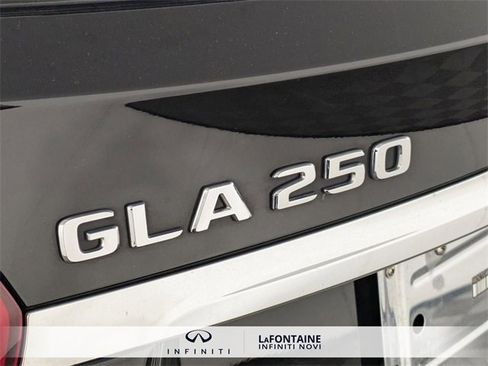 Used 2017 Mercedes-Benz GLA 250 4MATIC image 10