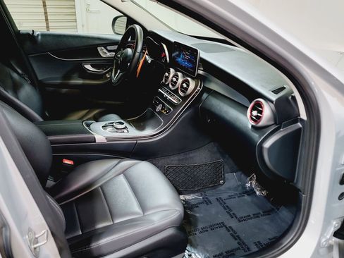 Used 2020 Mercedes-Benz C 300 Sedan image 33