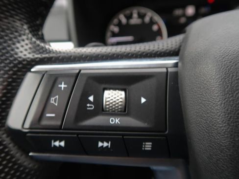 Used 2022 Mitsubishi Outlander SE image 30