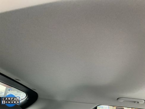 Used 2024 Kia Niro EX Touring image 54