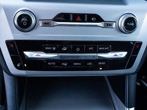 Used 2022 Ford Explorer Timberline image 34