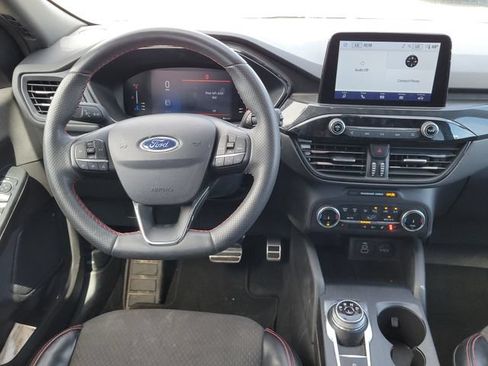 Certified 2024 Ford Escape ST-Line AWD/4WD image 9