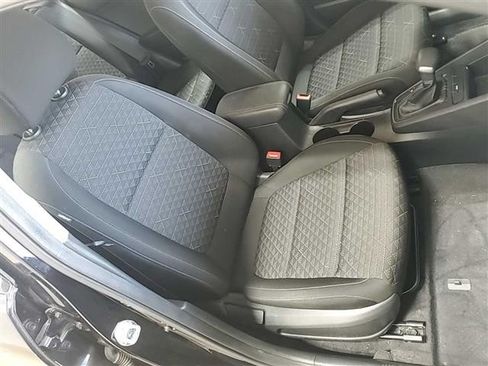 Used 2021 Kia Rio S w/ Technology Package FWD image 2