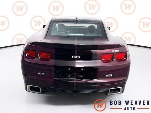Used 2010 Chevrolet Camaro SS w/ Black Stripe Package RWD image 7