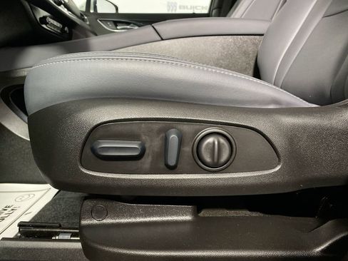 Used 2024 Buick Enclave Essence w/ Experience Buick Package AWD/4WD image 12