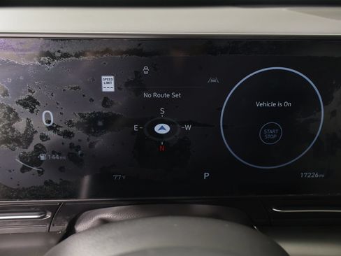 Used 2024 Hyundai Kona SEL w/ Convenience Package FWD image 4