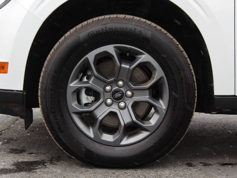 New 2025 Ford Maverick XLT w/ XLT Luxury Package FWD image 25