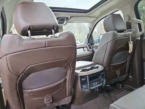 Used 2025 RAM 1500 Limited w/ Bed Utility Group image 19