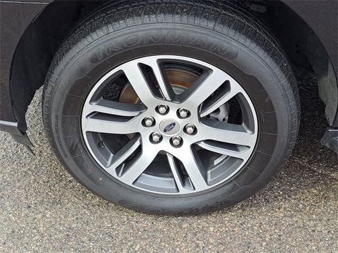 Used 2024 Ford Expedition Max Limited image 9