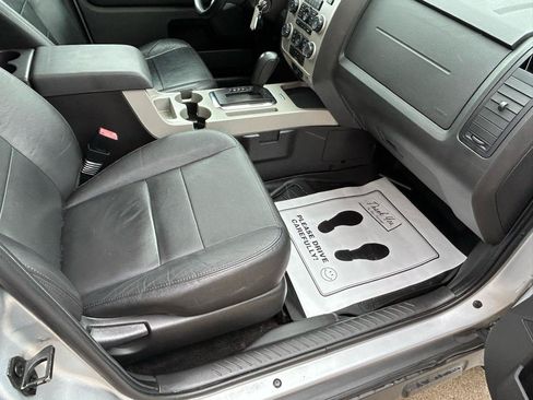 Used 2012 Ford Escape XLT w/ Canadian Comfort Pkg AWD/4WD image 12