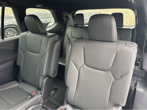 New 2026 Lexus TX 500h AWD image 17