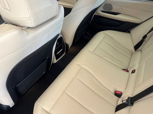 Used 2023 BMW i4 eDrive35 RWD image 22