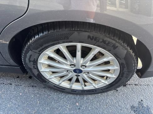 Used 2014 Ford C-MAX SEL w/ Equipment Group 302A FWD image 7