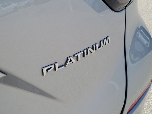 Used 2020 Nissan Murano Platinum w/ Cargo Package FWD image 9