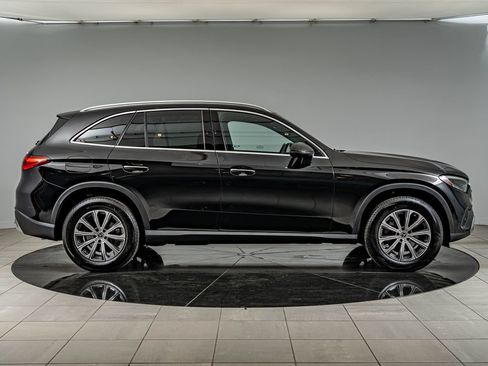 Certified 2026 Mercedes-Benz GLC 300 4MATIC image 4