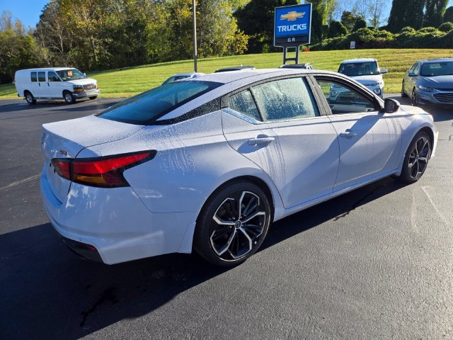 Used 2025 Nissan Altima 2.5 SR w/ SR Premium Package FWD image 8