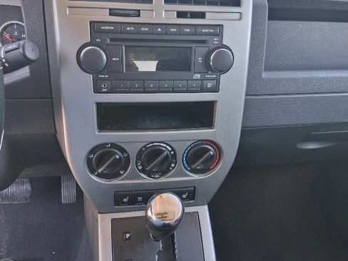 Used 2007 Jeep Patriot Limited w/ Driver Convenience Group image 10