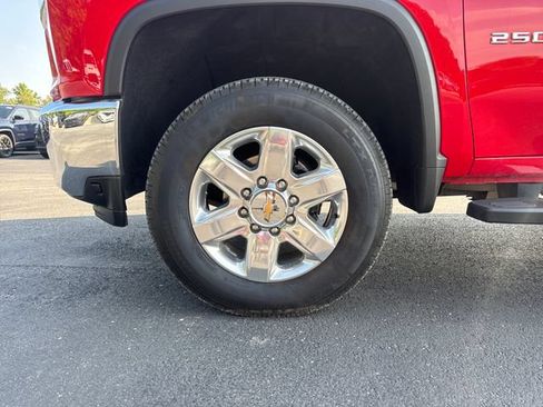 Used 2022 Chevrolet Silverado 2500 LTZ w/ LTZ Premium Package AWD/4WD image 4