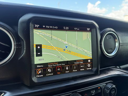 Used 2020 Jeep Wrangler Unlimited Sahara AWD/4WD image 29