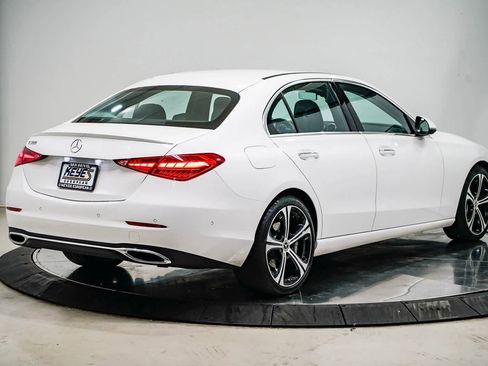 Used 2025 Mercedes-Benz C 300 Sedan image 4