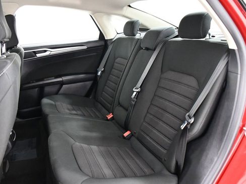 Used 2020 Ford Fusion SE image 21