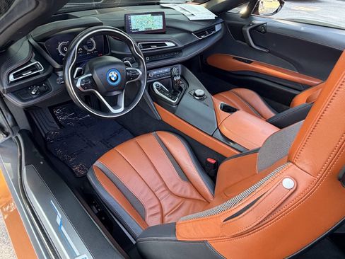 Used 2019 BMW i8 Roadster AWD/4WD image 38