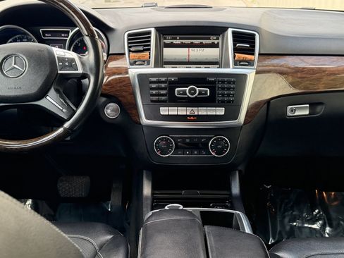 Used 2013 Mercedes-Benz ML 350 BlueTEC 4MATIC image 25