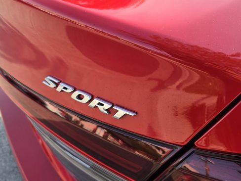Used 2025 Honda Civic Sport image 15