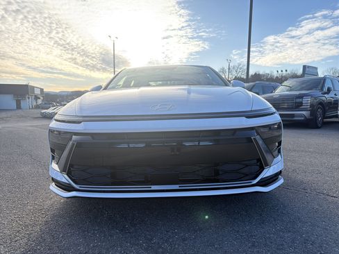 New 2026 Hyundai Sonata SEL AWD/4WD image 8