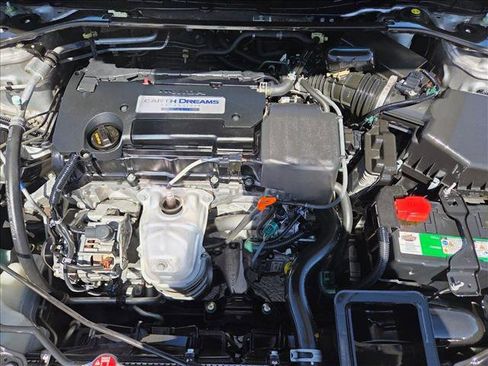 Used 2015 Honda Accord Sport image 21