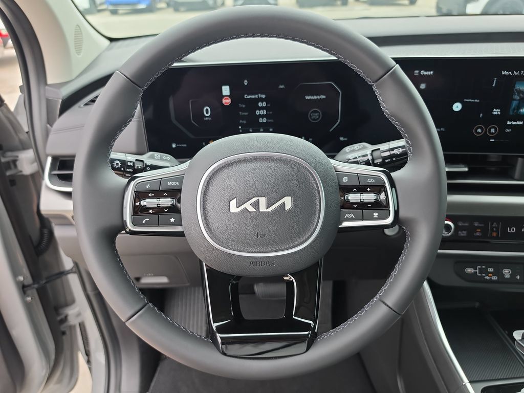 New 2026 Kia Carnival SX w/ SX Dark Edition Package FWD image 30