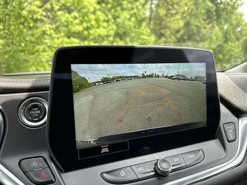 Used 2023 Chevrolet Blazer LT image 15