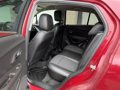 Used 2015 Chevrolet Trax LT w/ LT Plus Package AWD/4WD image 17