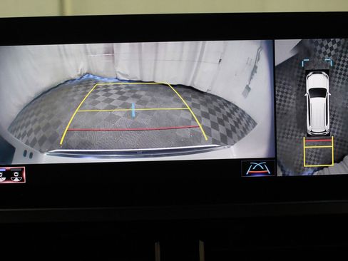 Used 2023 Lexus GX 460 Luxury w/ Accessory Package image 20