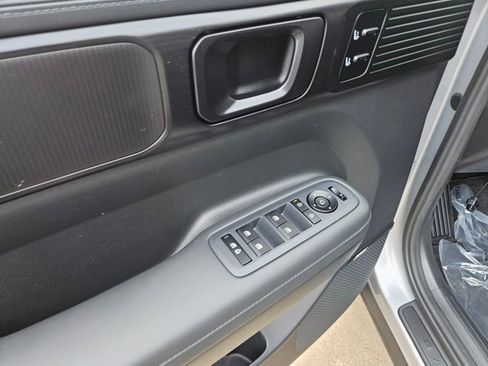 Used 2025 Hyundai Santa Fe Calligraphy image 14