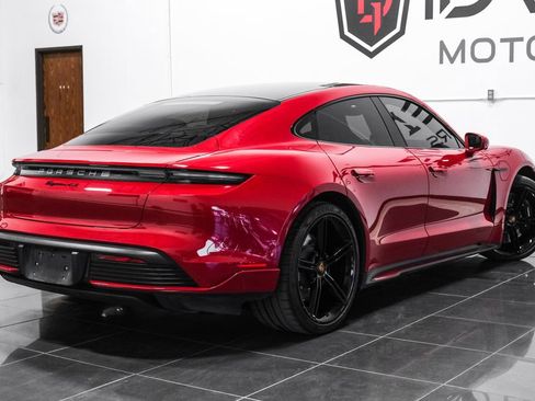 Used 2022 Porsche Taycan 4S image 12