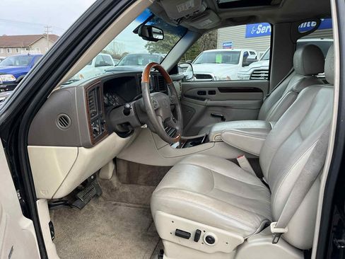 Used 2003 Cadillac Escalade AWD image 21