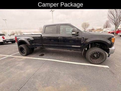 Used 2017 Ford F350 XLT w/ XLT Premium Package image 4
